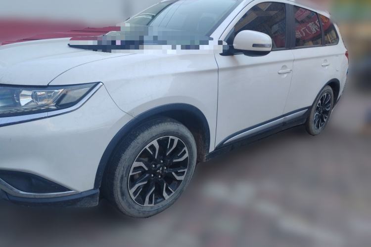 Used Mitsubishi Outlander 2019 2.0L Two-Wheel Drive Comfort Edition 5 Seats China V Standard Guazi used car, China used car export, Used car for sale, Used cars, Cheapest cars for sale