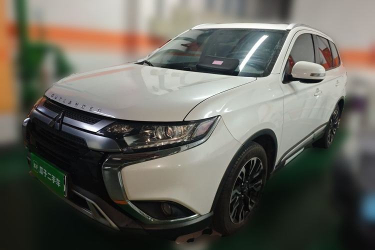 Used Mitsubishi Outlander 2019 2.0L Two-Wheel Drive Comfort Edition 5 Seats China V Standard Guazi used car, China used car export, Used car for sale, Used cars, Cheapest cars for sale
