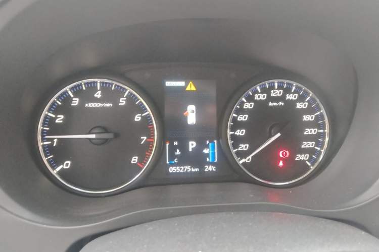 Used Mitsubishi Outlander 2019 2.4L 4x4 Zhi Xiang Edition 5 Seats China V Emission Standard Instrument Cluster