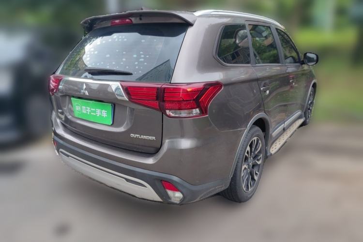 Used Mitsubishi Outlander 2019 2.0L Two-Wheel Drive Comfort Edition 5 Seats China V Standard Rear Right 45 Deg