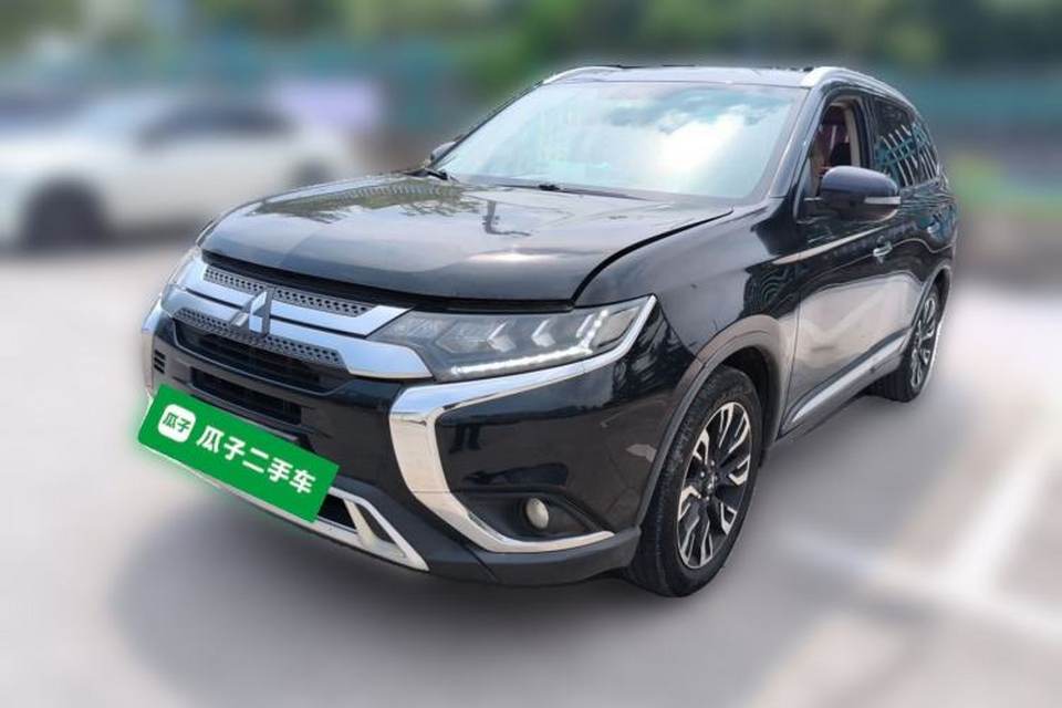 Mitsubishi Outlander 2020