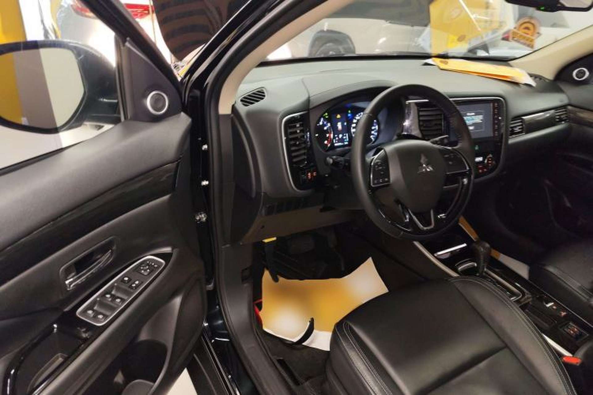 Used Mitsubishi Outlander 2020 2.0L Two-Wheel Drive Enjoyment Version 5 Seats Driver Seat