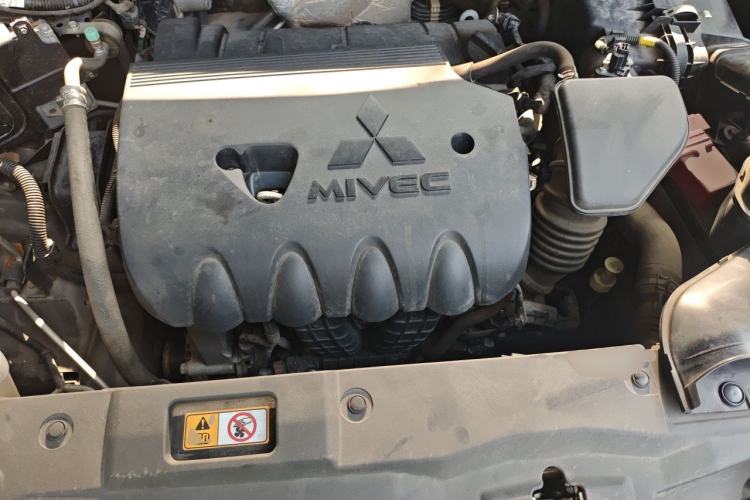 Used Mitsubishi Outlander 2020 2.4L 4x4 Zhi Xiang Edition 5 Seats Engine Bay