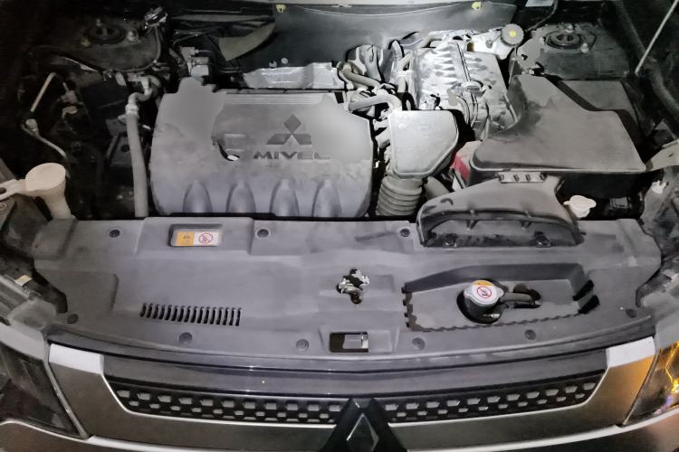 Used Mitsubishi Outlander 2020 2.4L 4x4 Zhi Xiang Edition 7-Seater Engine Bay