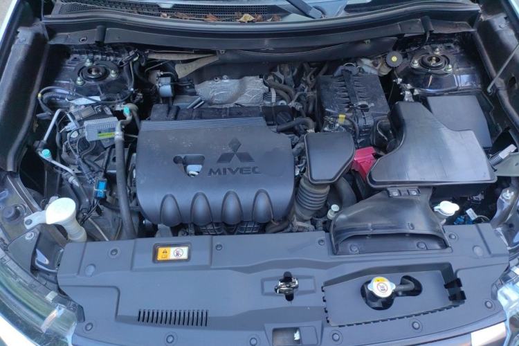 Used Mitsubishi Outlander 2020 2.0L Two-Wheel Drive Enjoyment Version 5 Seats Engine Bay
