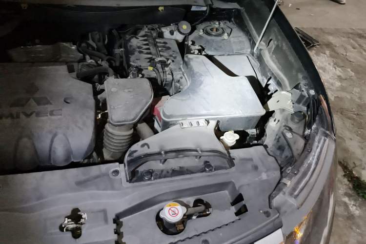 Used Mitsubishi Outlander 2020 2.4L 4x4 Zhi Xiang Edition 7-Seater Engine Bay Left