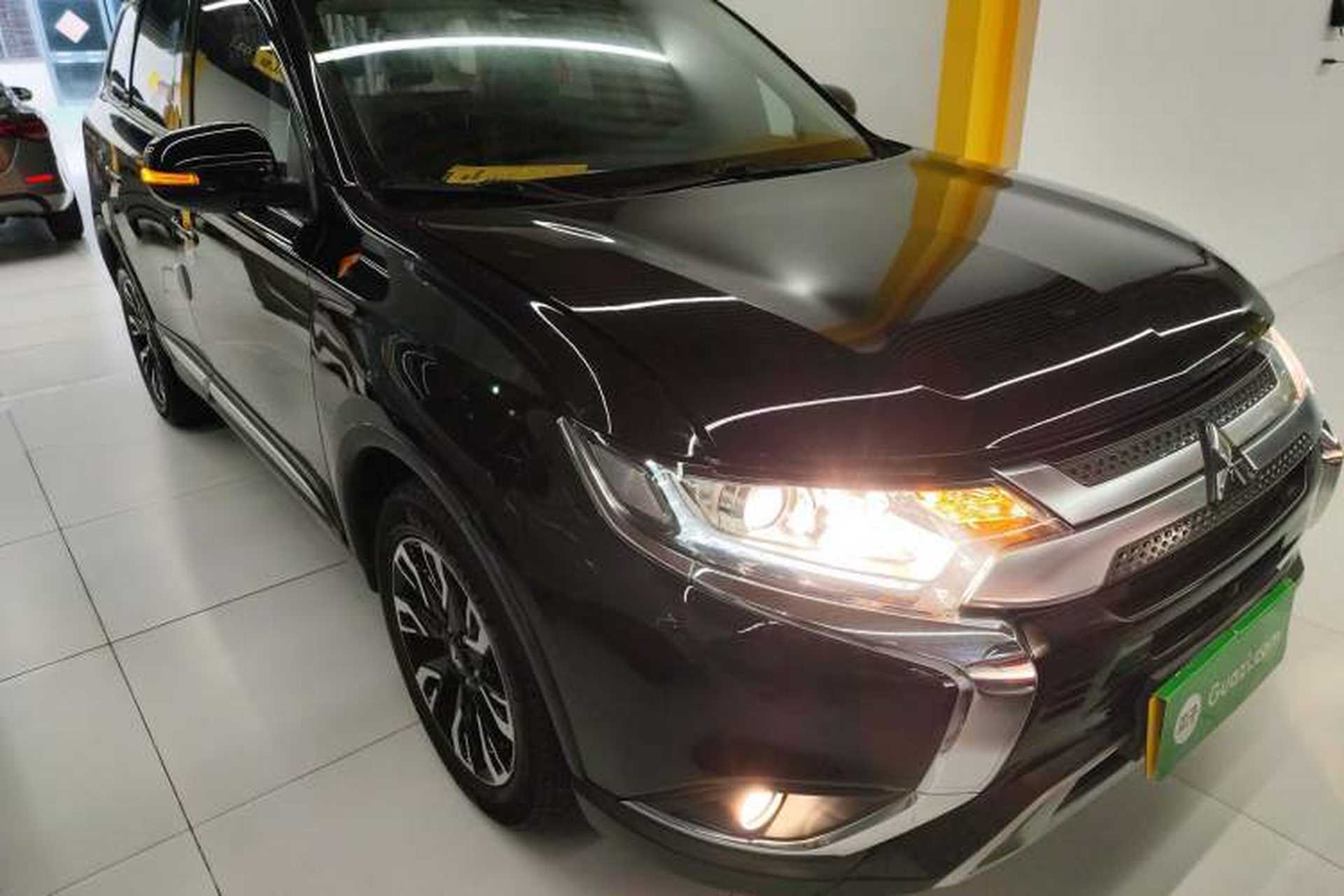 Used Mitsubishi Outlander 2020 2.0L Two-Wheel Drive Enjoyment Version 5 Seats Exterior 1