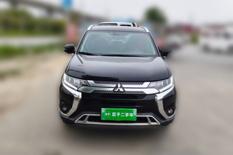 Used Mitsubishi Outlander 2020 2.4L 4x4 Zhi Xiang Edition 7-Seater Front