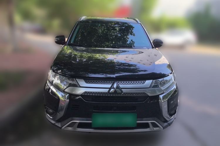 Used Mitsubishi Outlander 2020 2.0L Two-Wheel Drive Enjoyment Version 5 Seats Front
