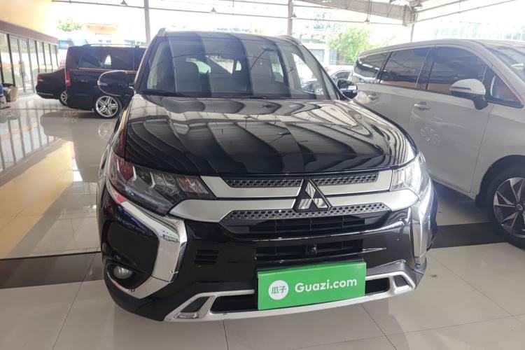 Used Mitsubishi Outlander 2020 2.4L 4x4 Zhi Xiang Edition 5 Seats Front