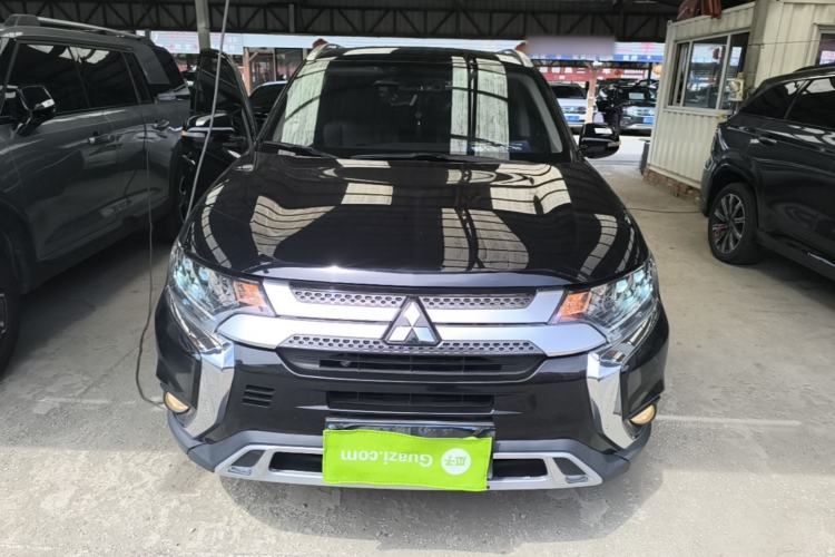 Used Mitsubishi Outlander 2020 2.4L 4x4 Zhi Xiang Edition 5 Seats Front