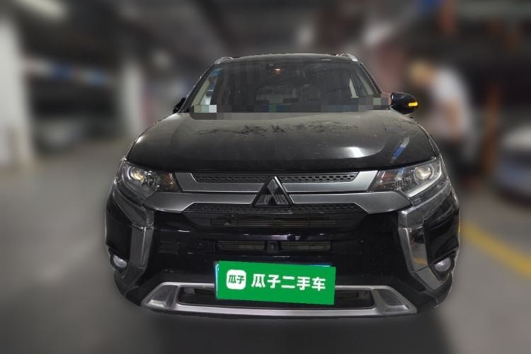 Used Mitsubishi Outlander 2020 2.0L Two-Wheel Drive Enjoyment Version 5 Seats Front