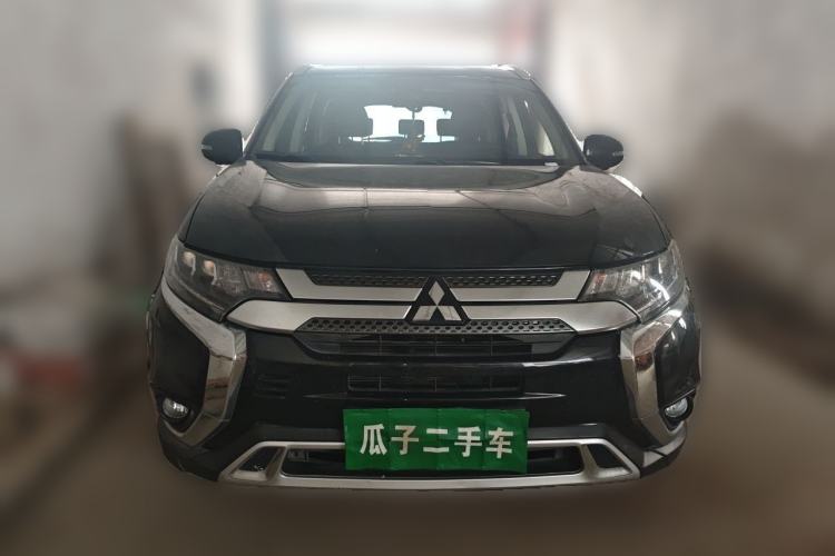 Used Mitsubishi Outlander 2020 2.4L 4x4 Zhi Xiang Edition 7-Seater Front