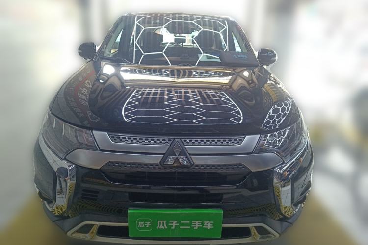 Used Mitsubishi Outlander 2020 2.4L 4x4 Zhi Xiang Edition 7-Seater Front
