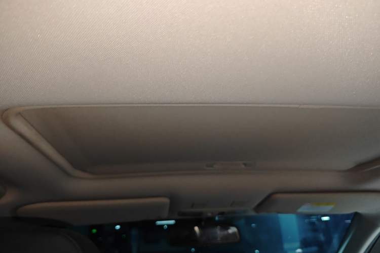 Used Mitsubishi Outlander 2020 2.0L Two-Wheel Drive Enjoyment Version 5 Seats Headliner
