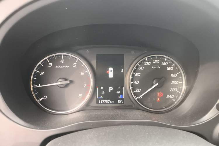 Used Mitsubishi Outlander 2020 2.0L Two-Wheel Drive Comfort Edition 7-Seater Instrument Cluster