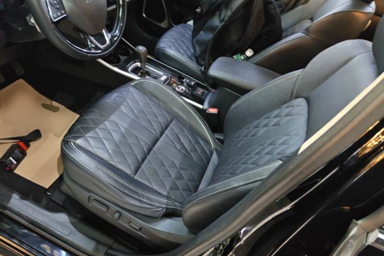 Used Mitsubishi Outlander 2020 2.4L 4x4 Zhi Xiang Edition 5 Seats Left Front Seat
