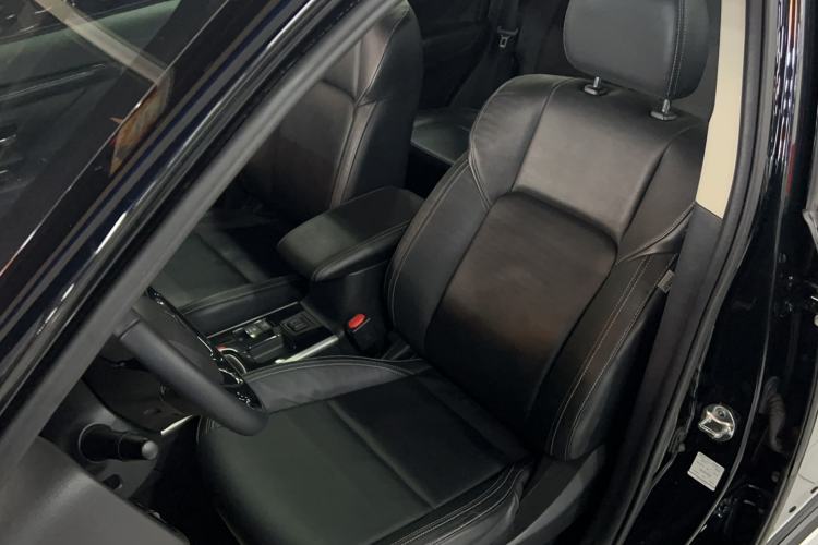 Used Mitsubishi Outlander 2020 2.0L Two-Wheel Drive Comfort Edition 5 Seats Left Front Seat