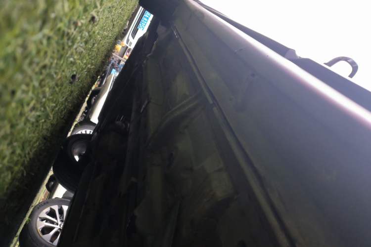 Used Mitsubishi Outlander 2020 2.4L 4x4 Zhi Xiang Edition 7-Seater Left Side Sill