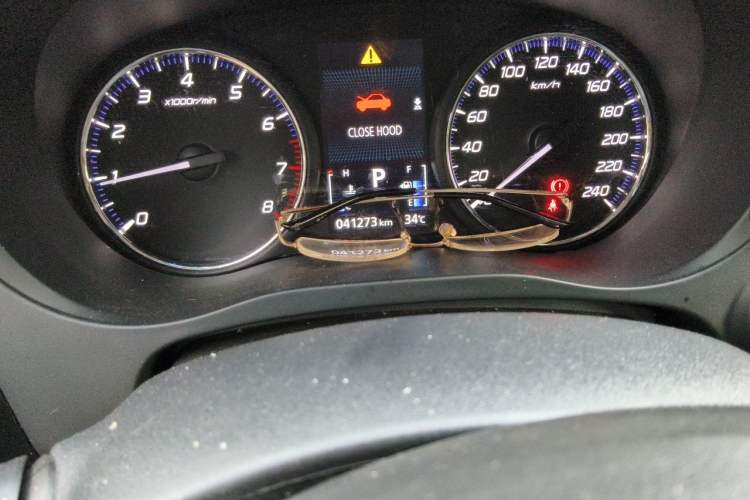 Used Mitsubishi Outlander 2020 2.0L Two-Wheel Drive Enjoyment Version 5 Seats Odometer Close Up
