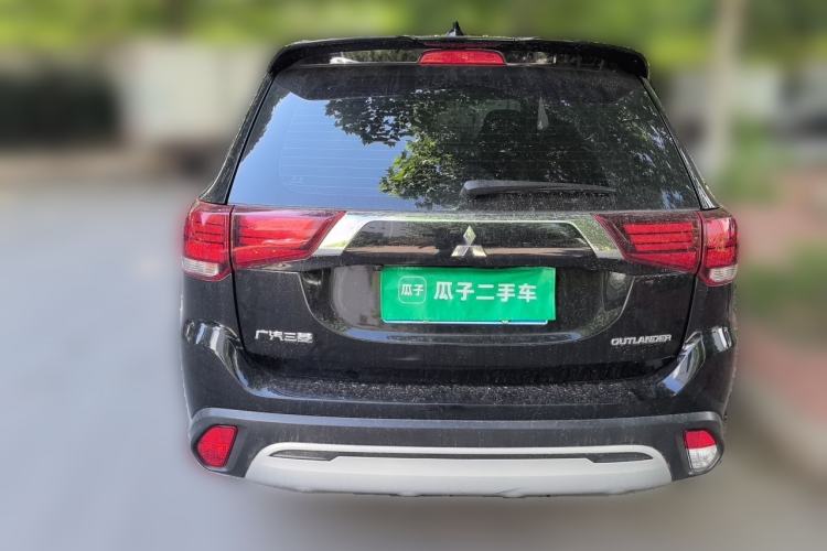 Used Mitsubishi Outlander 2020 2.0L Two-Wheel Drive Enjoyment Version 5 Seats Rear
