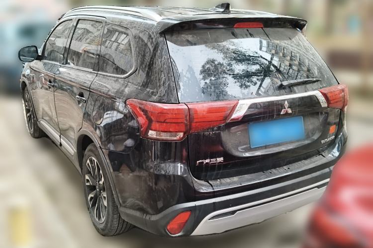Used Mitsubishi Outlander 2020 2.0L Two-Wheel Drive Enjoyment Version 5 Seats Rear Left 45 Deg