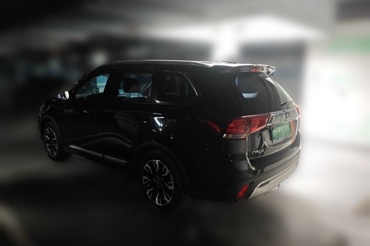 Used Mitsubishi Outlander 2020 2.0L Two-Wheel Drive Enjoyment Version 5 Seats Rear Left 45 Deg