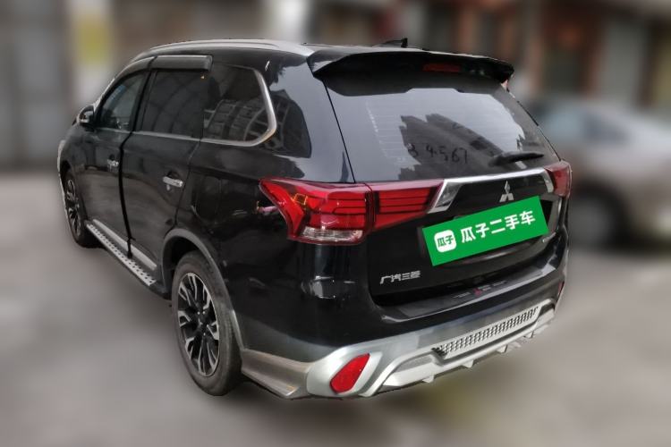 Used Mitsubishi Outlander 2020 2.4L 4x4 Zhi Xiang Edition 7-Seater Rear Left 45 Deg