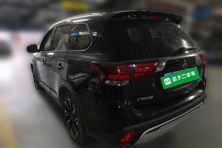 Used Mitsubishi Outlander 2020 2.0L Two-Wheel Drive Enjoyment Version 5 Seats Rear Left 45 Deg
