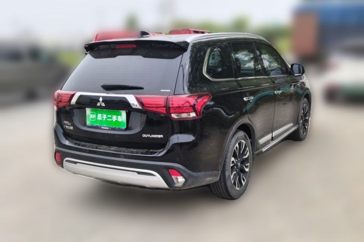 Used Mitsubishi Outlander 2020 2.4L 4x4 Zhi Xiang Edition 7-Seater Rear Right 45 Deg