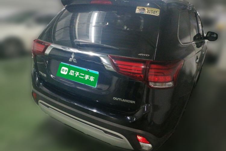 Used Mitsubishi Outlander 2020 2.4L 4x4 Zhi Xiang Edition 7-Seater Rear Right 45 Deg