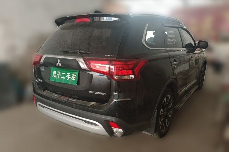 Used Mitsubishi Outlander 2020 2.4L 4x4 Zhi Xiang Edition 7-Seater Rear Right 45 Deg