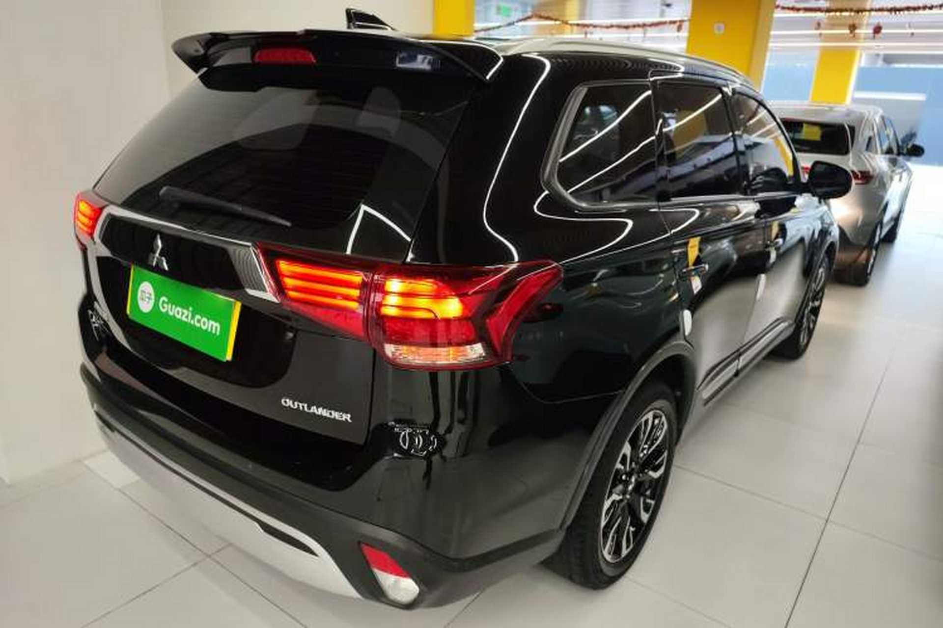 Used Mitsubishi Outlander 2020 2.0L Two-Wheel Drive Enjoyment Version 5 Seats Rear Right 45 Deg