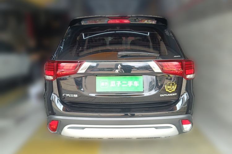 Used Mitsubishi Outlander 2020 2.4L 4x4 Zhi Xiang Edition 7-Seater Rear