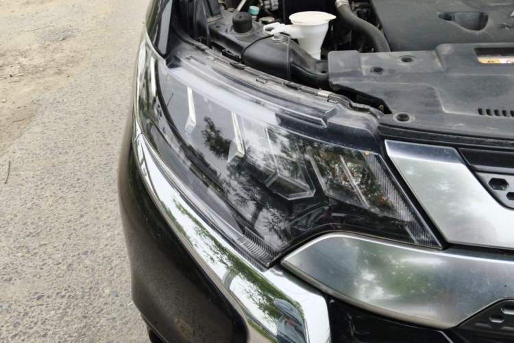 Used Mitsubishi Outlander 2020 2.4L 4x4 Zhi Xiang Edition 7-Seater Right Front Headlight