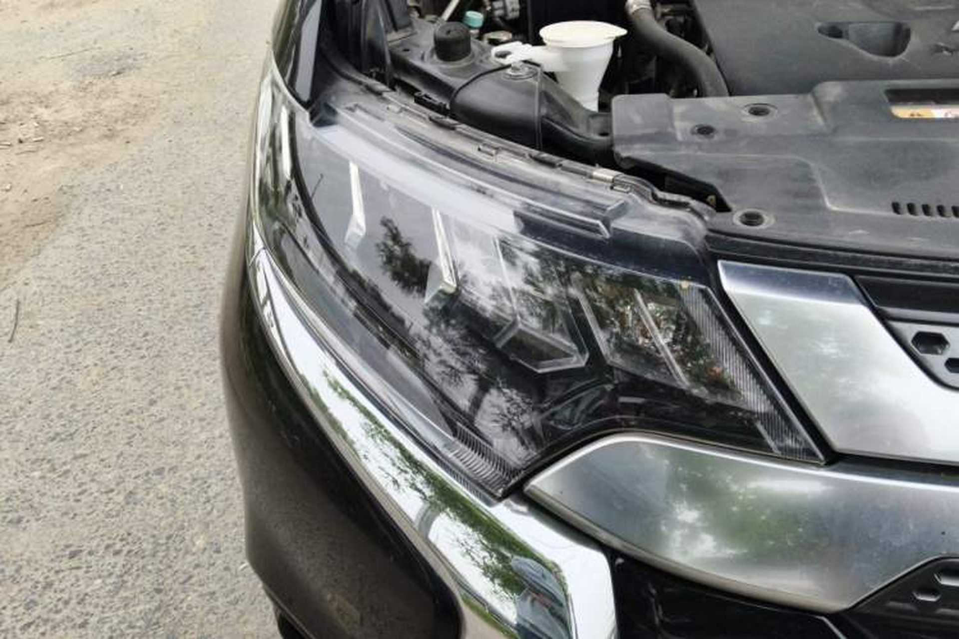 Used Mitsubishi Outlander 2020 2.4L 4x4 Zhi Xiang Edition 7-Seater Right Front Headlight