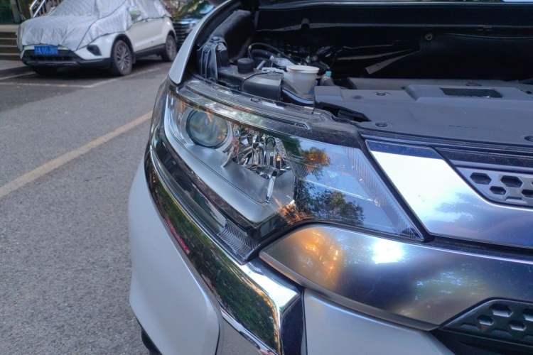 Used Mitsubishi Outlander 2020 2.0L Two-Wheel Drive Enjoyment Version 5 Seats Right Front Headlight