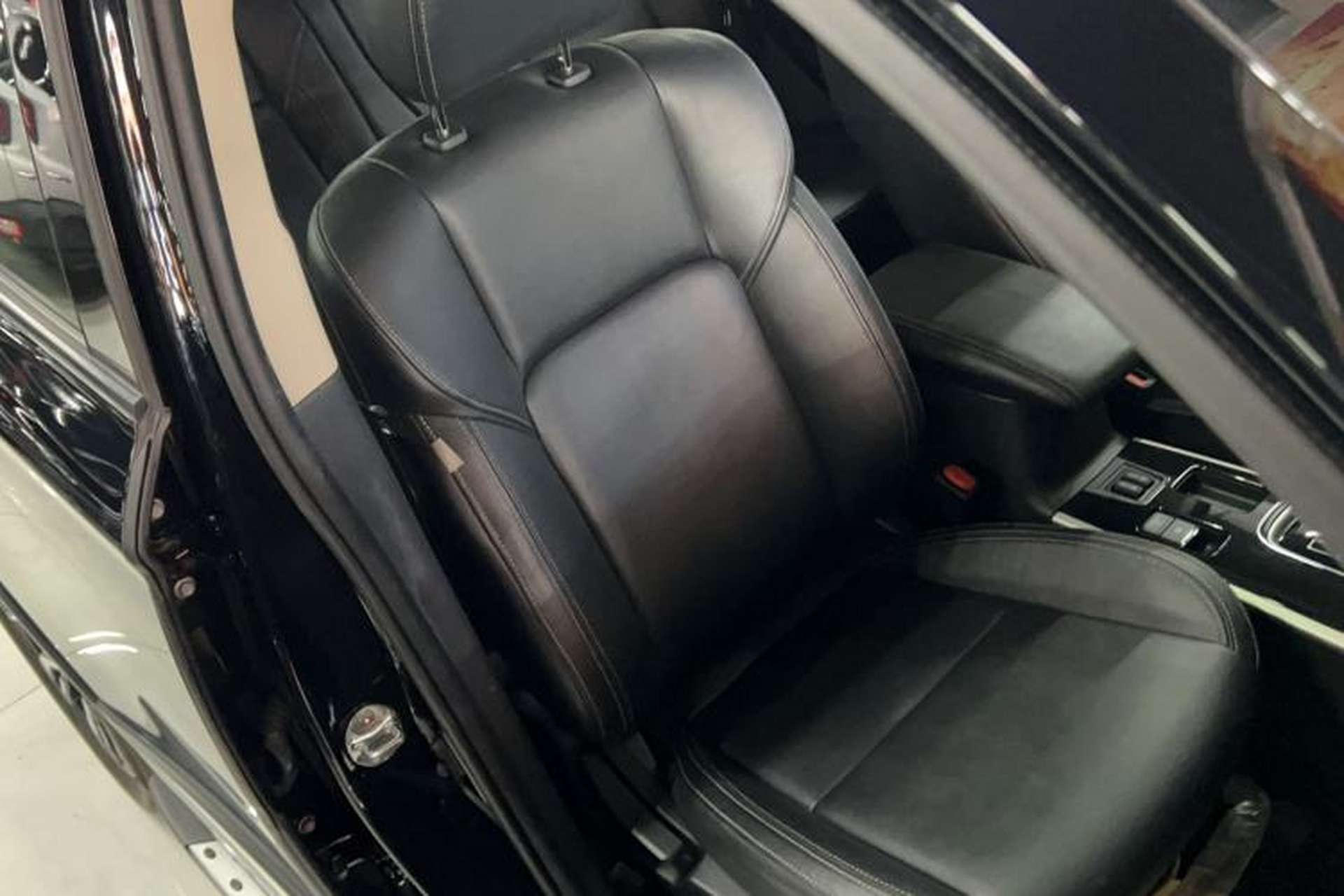Used Mitsubishi Outlander 2020 2.0L Two-Wheel Drive Comfort Edition 5 Seats Right Front Seat