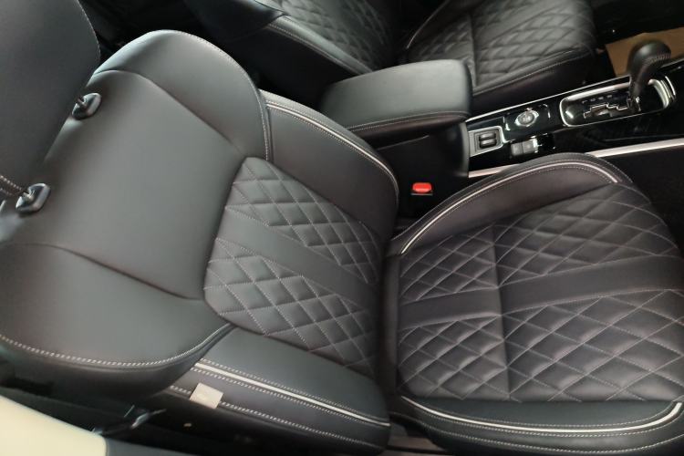 Used Mitsubishi Outlander 2020 2.4L 4x4 Zhi Xiang Edition 5 Seats Right Front Seat