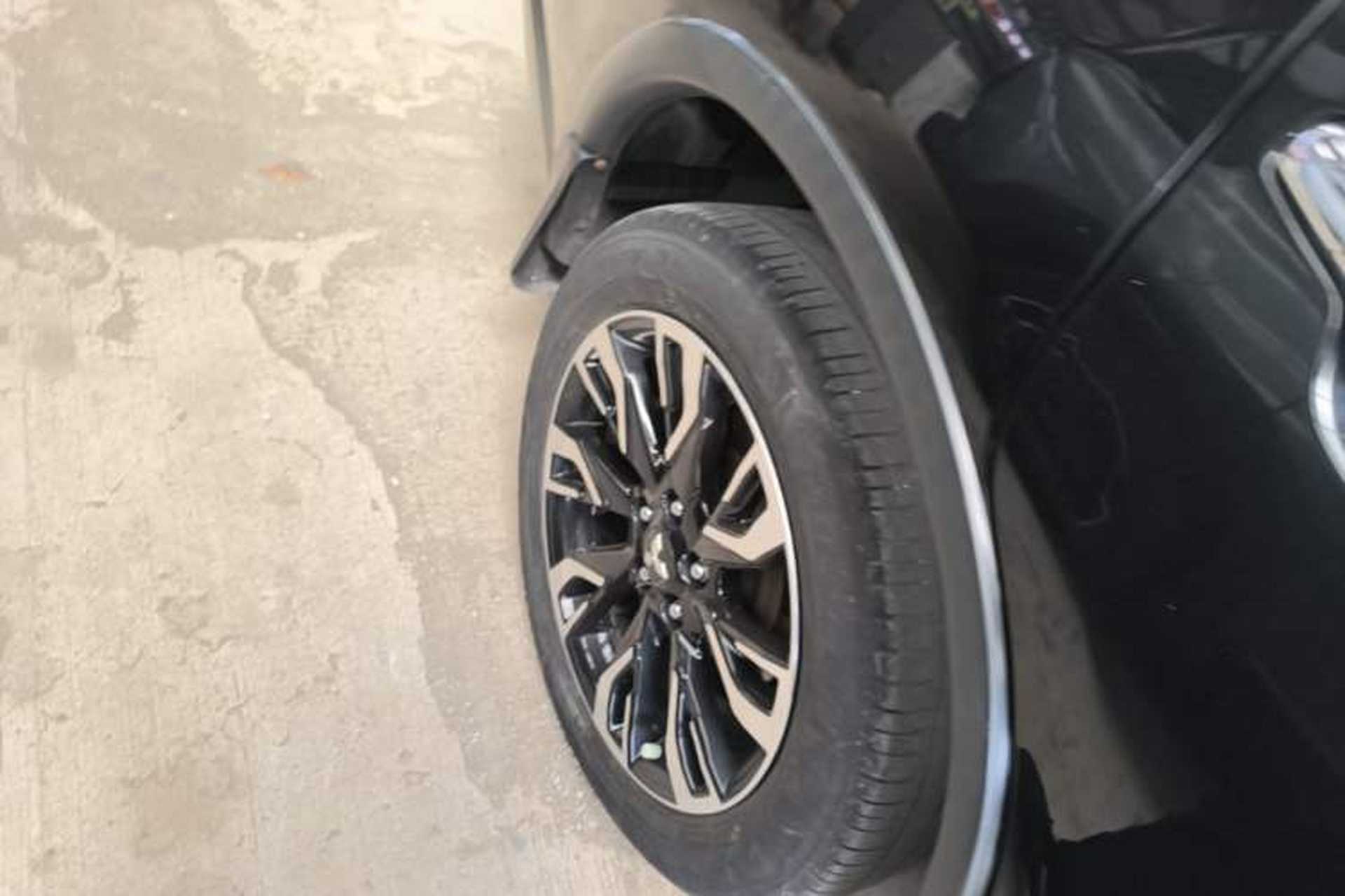 Used Mitsubishi Outlander 2020 2.4L 4x4 Zhi Xiang Edition 5 Seats Right Rear Wheel Hub