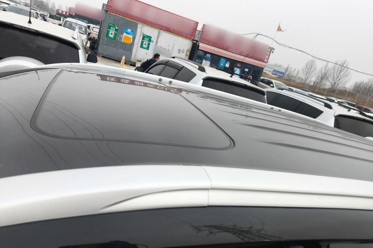 Used Mitsubishi Outlander 2020 2.0L Two-Wheel Drive Comfort Edition 7-Seater Roof