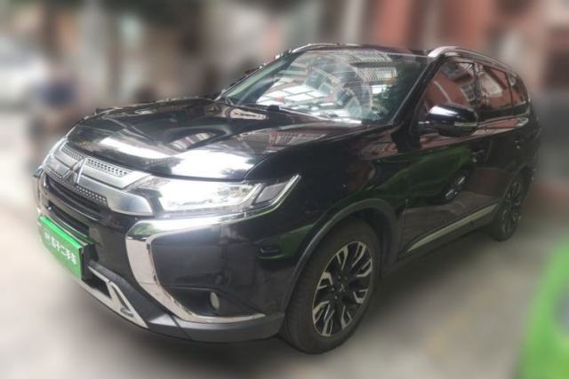 Used Mitsubishi Outlander 2020 2.0L Two-Wheel Drive Comfort Edition 7-Seater