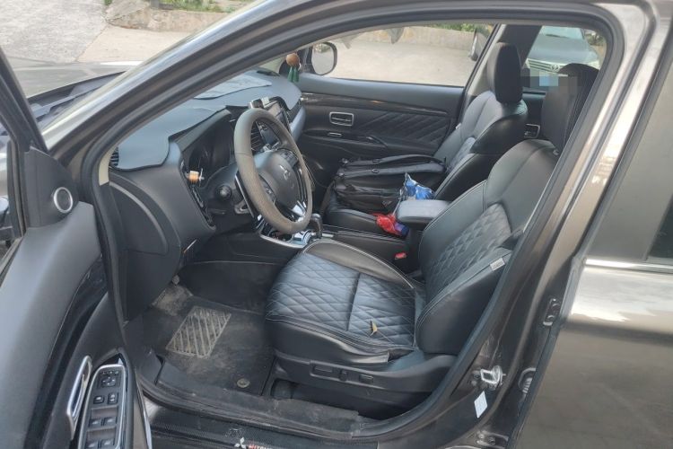 Used Mitsubishi Outlander 2020 2.4L 4x4 Zhi Xiang Edition 5 Seats Driver Seat