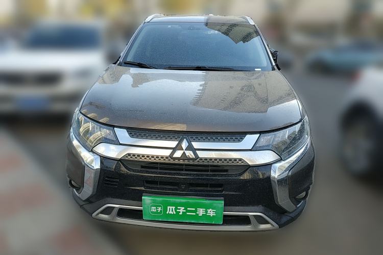 Used Mitsubishi Outlander 2020 2.4L 4x4 Zhi Xiang Edition 5 Seats Front