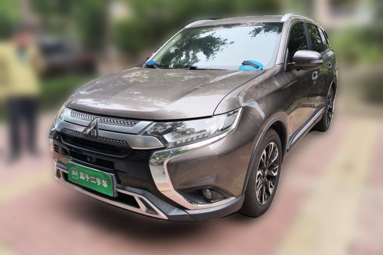 Used Mitsubishi Outlander 2020 2.0L Two-Wheel Drive Enjoyment Version 5 Seats Guazi used car, China used car export, Used car for sale, Used  cars, Cheapest cars for sale