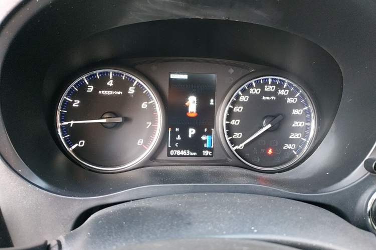 Used Mitsubishi Outlander 2020 2.4L 4x4 Zhi Xiang Edition 5 Seats Instrument Cluster