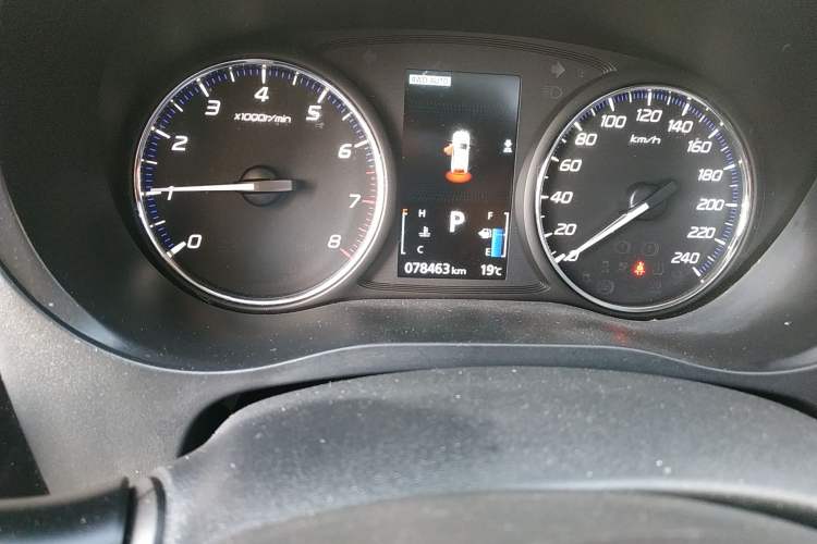 Used Mitsubishi Outlander 2020 2.4L 4x4 Zhi Xiang Edition 5 Seats Odometer Close Up