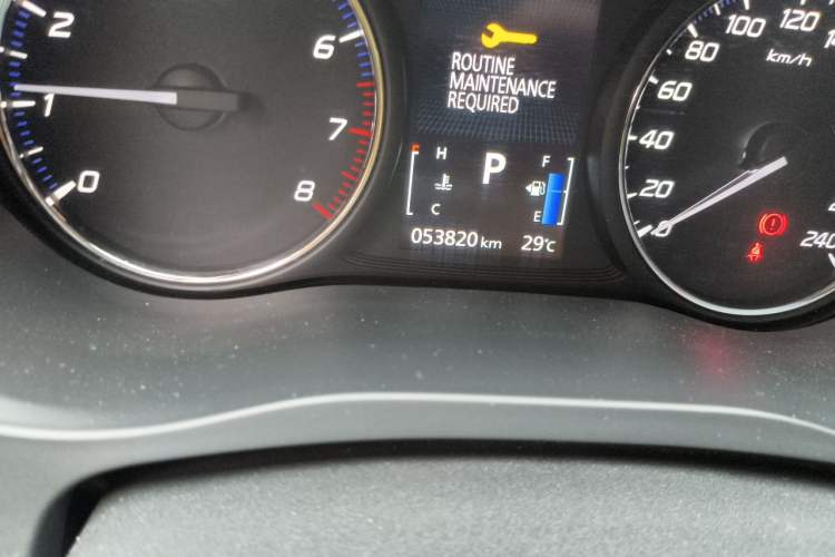 Used Mitsubishi Outlander 2020 2.0L Two-Wheel Drive Enjoyment Version 5 Seats Odometer Close Up