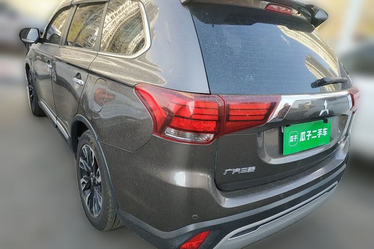 Used Mitsubishi Outlander 2020 2.4L 4x4 Zhi Xiang Edition 5 Seats Rear Left 45 Deg