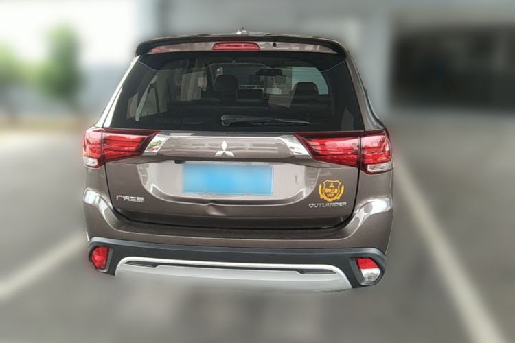 Used Mitsubishi Outlander 2020 2.0L Two-Wheel Drive Comfort Edition 7-Seater Rear